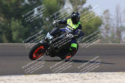 media/Sep-20-2025-TrackDaz (Sat) [[27f0cde673]]/C Group/1140am (Turn 2)/